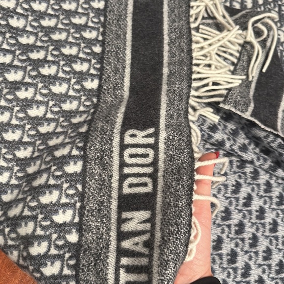 Dior cashmere cape navy blue - Picture 9 of 9